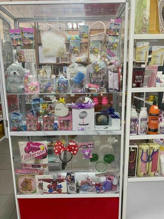 Витрины торговые