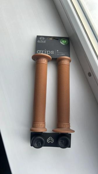 Продам грипсы