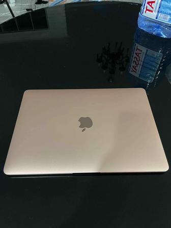 MacBook