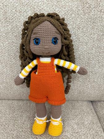 Вязаная кукла