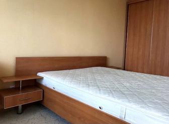 Продам спальный гарнитур