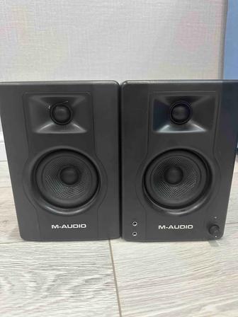 Мульдимедийные колонки M-Audio BX3