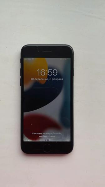 Продам айфон 7