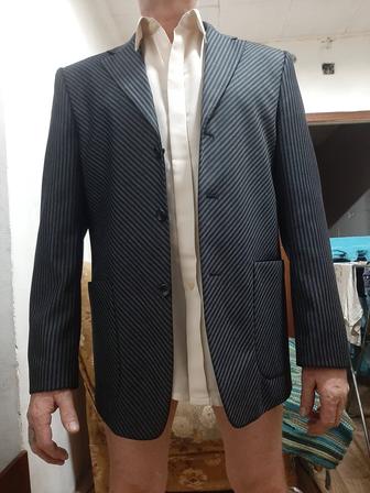 Продам мужской пиджак