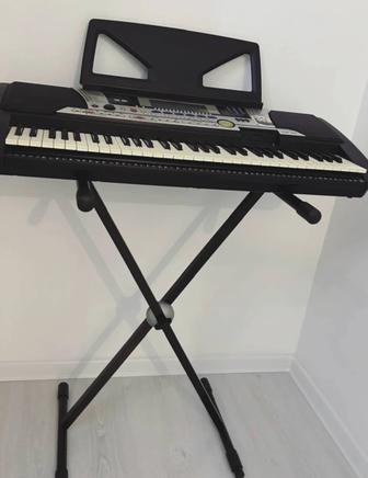 cинтезатор Yamaha