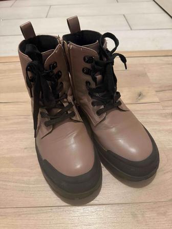 Сапоги детские для девочки две пары за 14 тыс