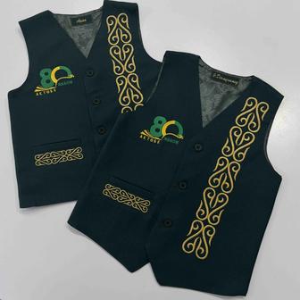 Национальные школьные жилеты с вышивкой