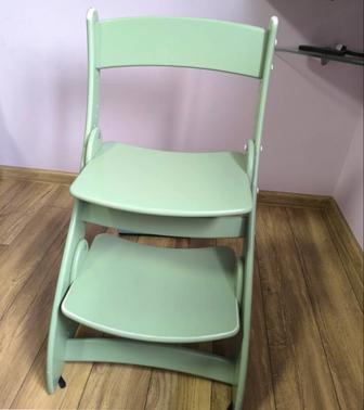 Продам детский деревянный стул