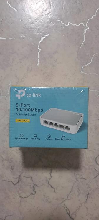 5-портовый настольный коммутатор Fast Ethernet (10/100 Мбит/с)