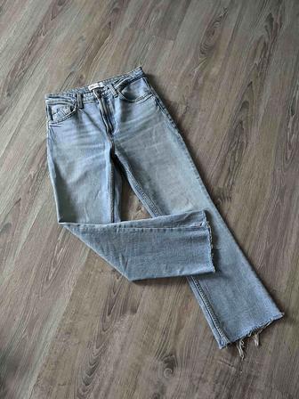 Джинсы Zara