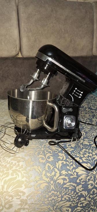 Продам планетарный миксер , тестомес