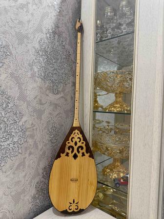 Продам домбыру в отличном состоянии, б/у