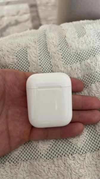 Продам AirPods оригинал