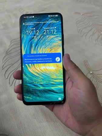 Huawei смартфон