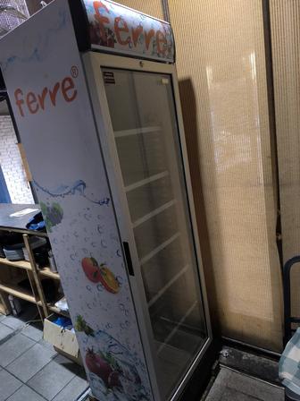 Продам витринный холодильник