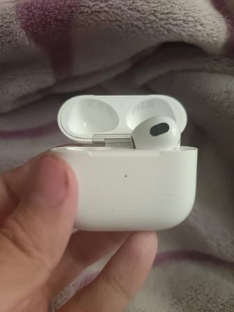 Airpods 3(ОРИГИНАЛ, с коробкой, только правое ухо и кейс)