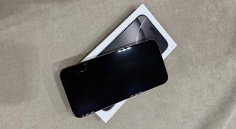 Продам Айфон 16 про max 256 гб