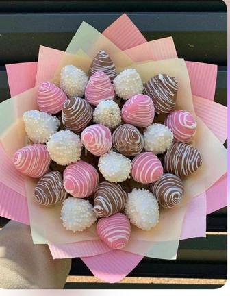 КЛУБНИКА В ШОКОЛАДЕ