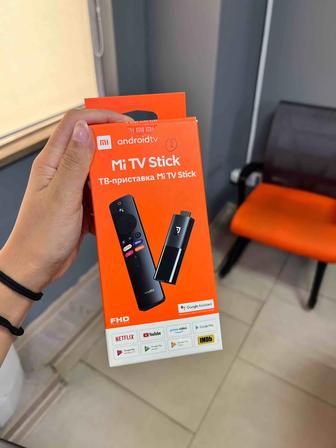 Продаю Mi TV Stick компактная ТВ-приставка с Android TV.