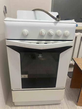 Продам газовую плиту