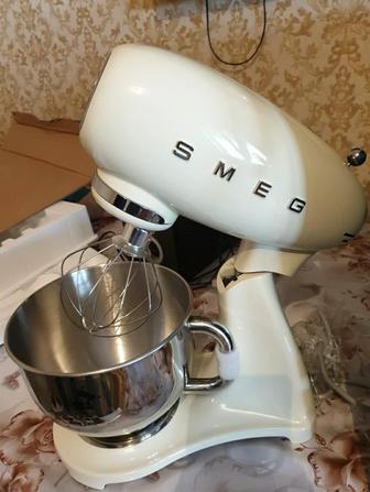 Smeg Миксер