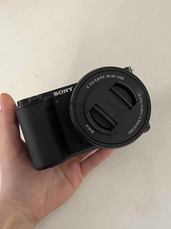 Фотоаппарат Sony ZV-E10 kit 16-50mm