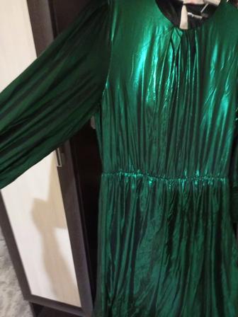 Продам платье Фпберлик новогоднее