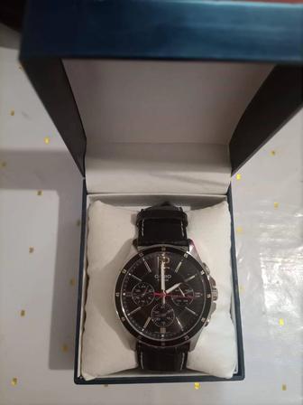 Продам мужские часы