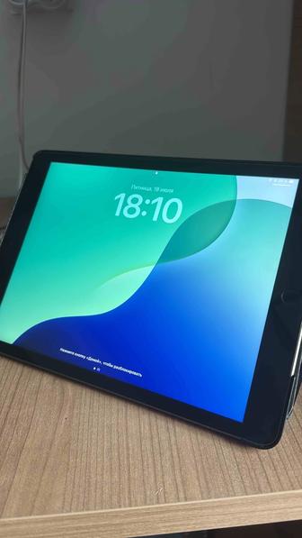 Продам Ipad 8gen 10.2