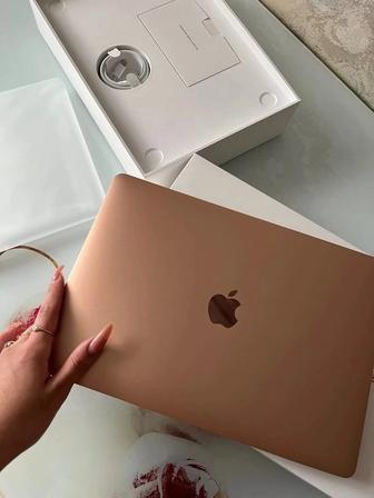 Продам Ноутбук Apple MacBook Air  Гб / SSD 256 Гб