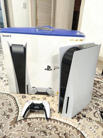 Play station 5 (PS5) в хорошем состоянии