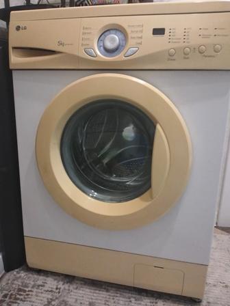 Продам стиральную машину
