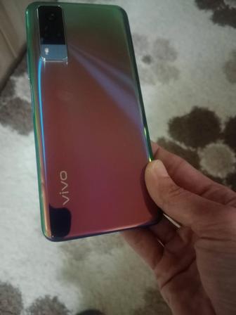 Продам мобильный телефон Vivo y53s