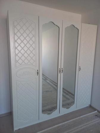 Продам шкаф , комод