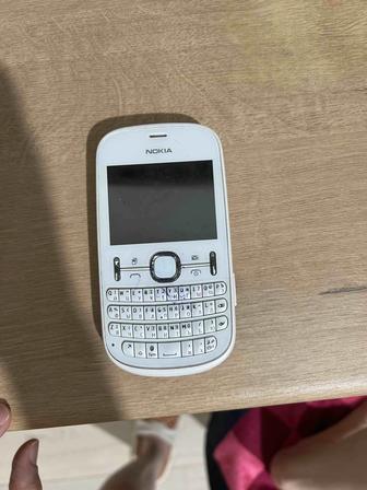 Продам сотку Nokia