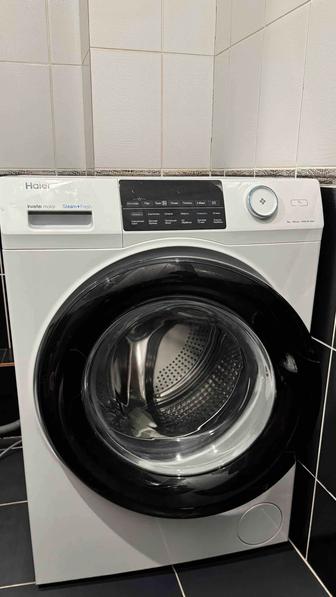 Продам Стиральную машину Haier HW90-BP14959 Белый