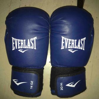 Боксерские перчатки