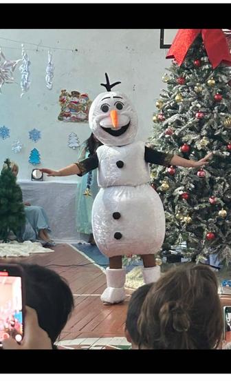 Новогодний аниматорский костюм Снеговика на прокат