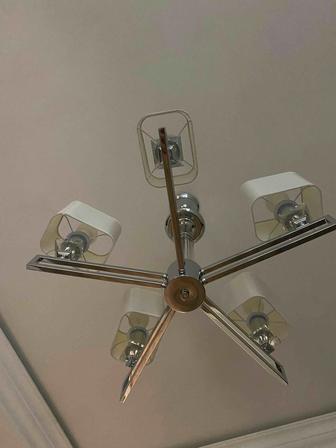 Продам Люстры