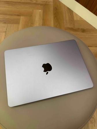 MacBook Air M3 13