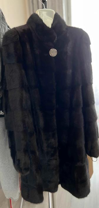 Продам Норковую шубу
