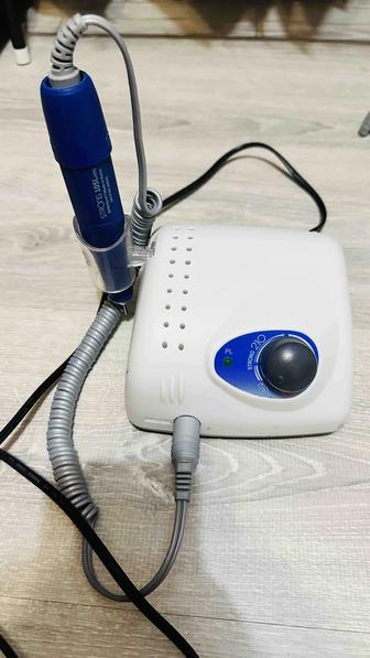 Маникюрный аппарат