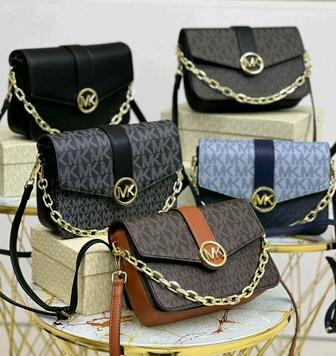 Сумочки Michael Kors. В фирменной подарочной коробке.