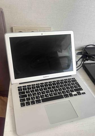 MacBook Air 13,3-дюйма 128gb 2017г