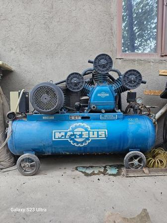 Срочно компрессор 3 поршневой воздушный 270 000.И виброплита хонда 170.000.