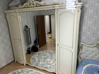 Спальный гарнитур