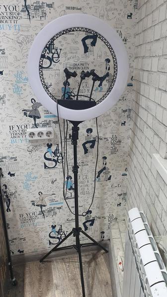 Продаётся лампа