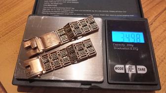 Золотой браслет для часов.