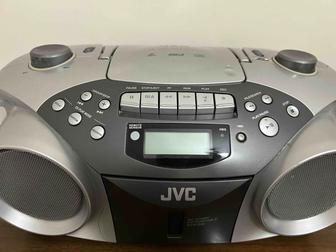 Музыкальный центр б/у