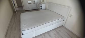 Продам тахту размер 2 метра на 160 см